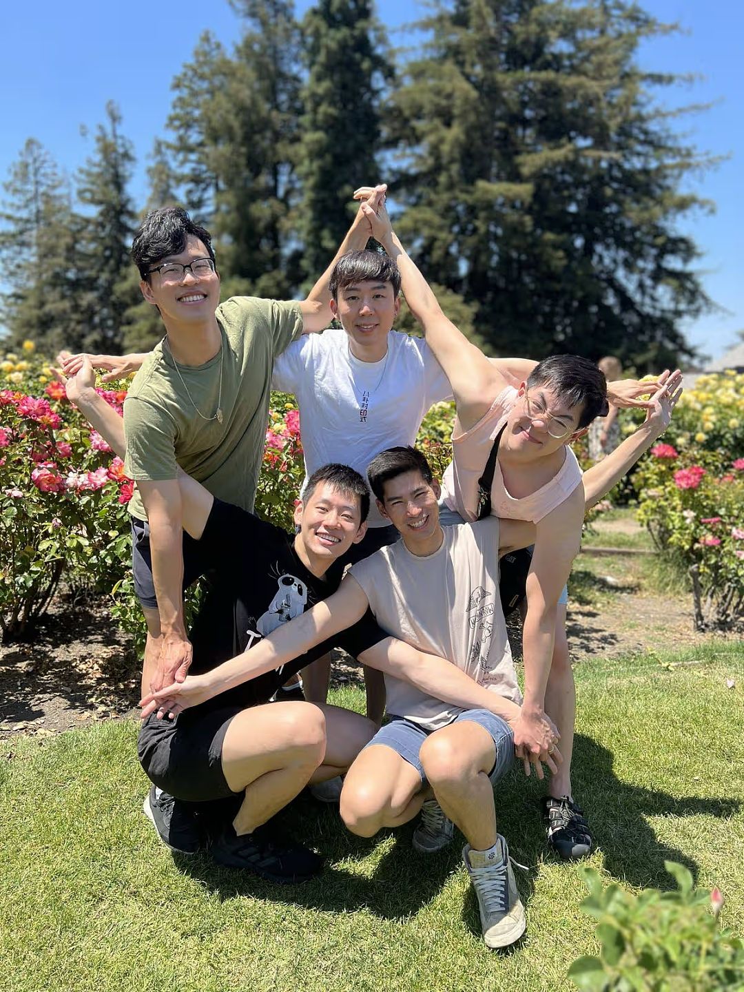 5名亚裔男子组成相亲相爱“5人行大家庭”！创始人两口子：是爱情（组图） - 11