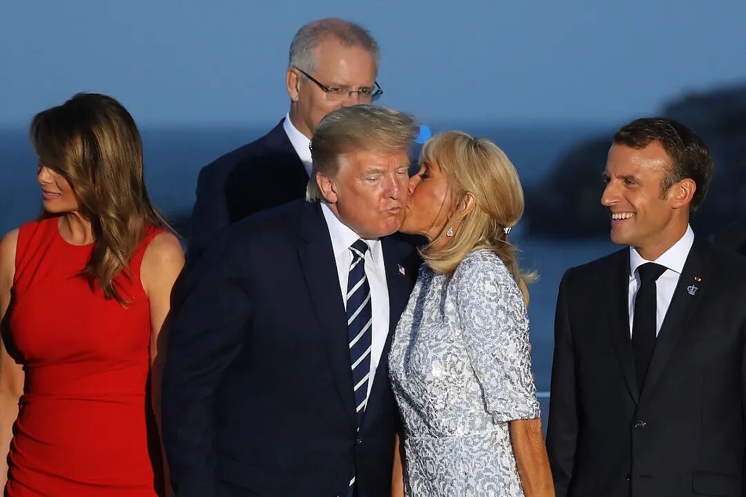 G7峰会成霸总现场?特朗普紧握她的手,耳语不断!小丽姐淡定回应(组图) - 8