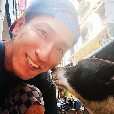 日本网红印度旅游遭牛粪洗礼！高烧住院又因咖喱餐上吐下泻，差点躺板板（组图） - 2