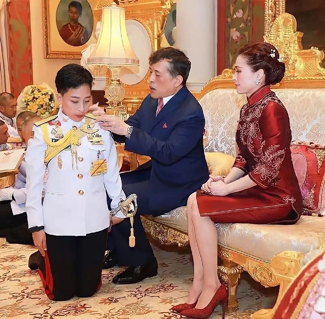 泰国47岁长公主昏迷3年后病逝,泰国王位之争逐渐明朗?(组图) - 8