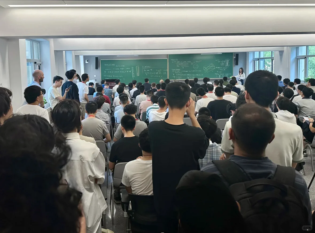 历史性突破!王虹、邓煜同斩获菲尔兹奖,中国数学迎来“白金时刻” - 11