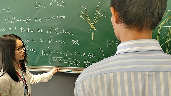 广西女孩破解世界百年难题,有望拿下数学“诺贝尔”!“韦神”连续三天前排听讲座(组图) - 12