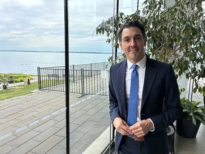 加拿大高铁一米轨道没铺，奖金先发$280万！纳税人暴怒：凭什么？（组图） - 2