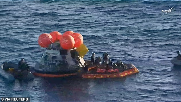 历史性一刻！NASA“阿耳忒弥斯二号”返航成功，人类重启登月时代 - 1