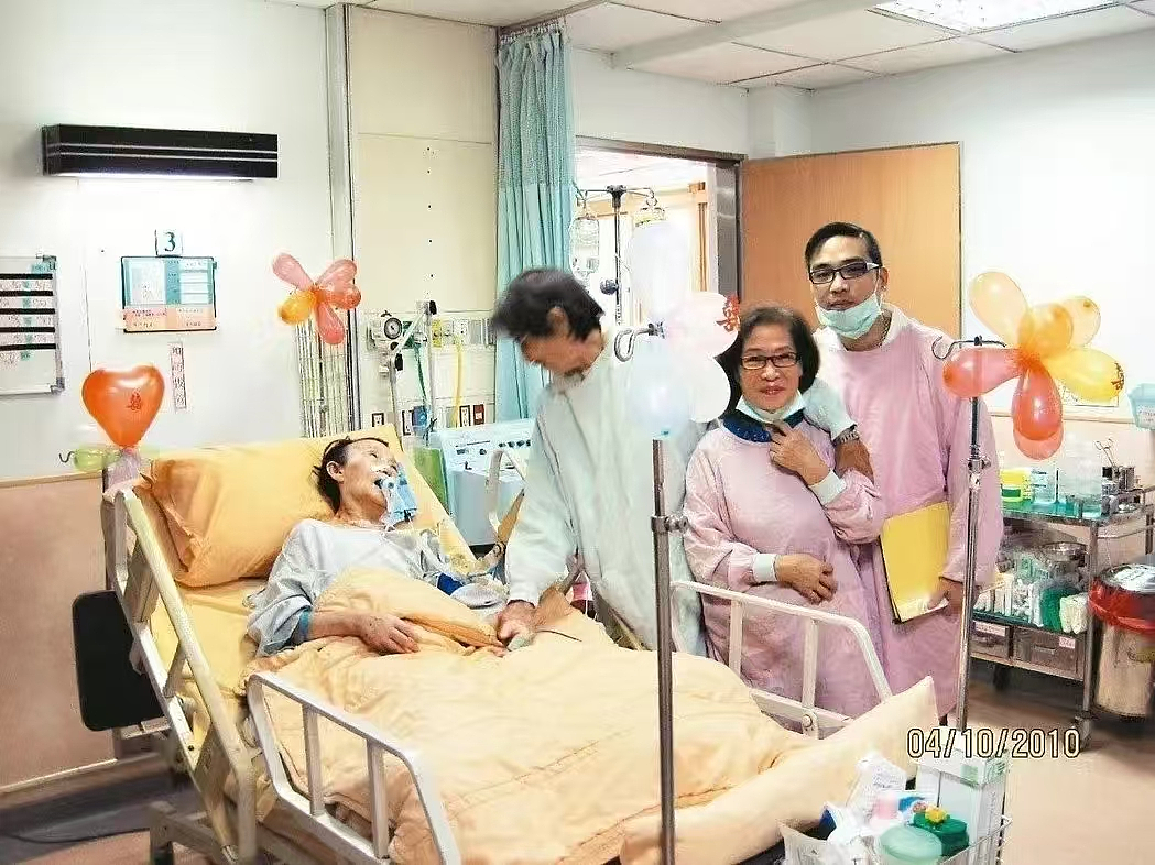 甘当小三45年、给原配赚钱养孩子！琼瑶的御用导演，人生比琼瑶剧还“琼瑶”（组图） - 9